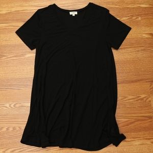 *SOLD* UMGEE V-Neck Black Tea Dress Flowy